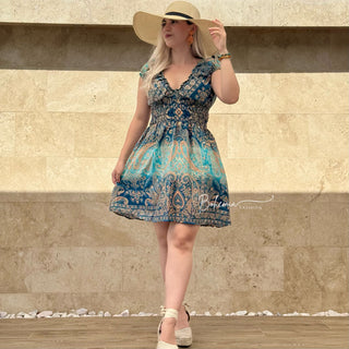 Darázsolt derekú rövid ruha