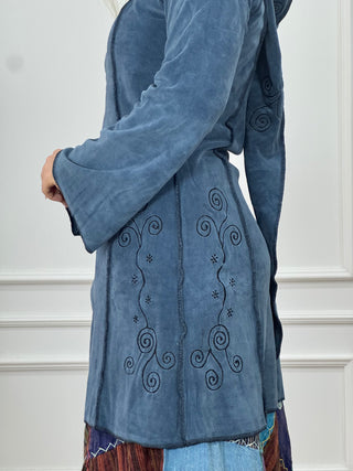 Hímzett bársonyhatású kardigán