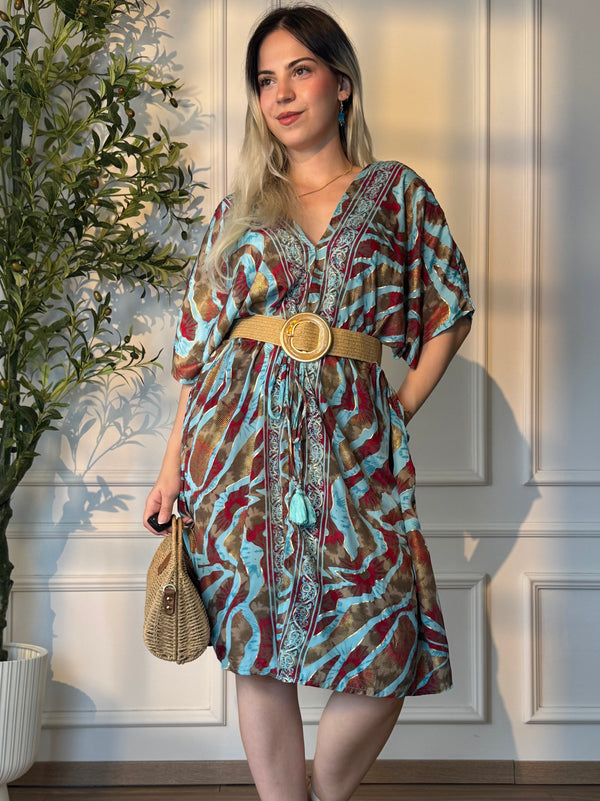Rochie scurtă cu croială largă