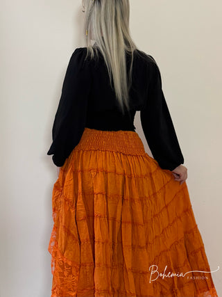 Aszimmetrikus csipkés szoknya