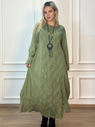 Hosszú kötött gyapjúkeverék ruha