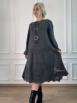 Kötött gyapjúkeverék midi ruha ballon ujjakkal