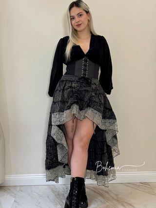 Aszimmetrikus csipkés szoknya