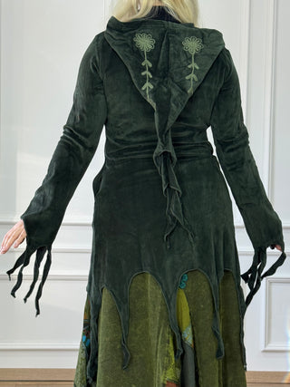 Hosszított hímzett kardigán vágott szegéllyel