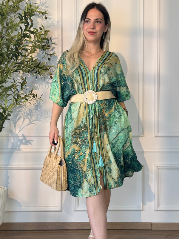 Rochie scurtă cu croială largă