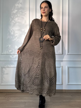 Rochie midi tricotată din amestec de lână, cu mâneci bufante