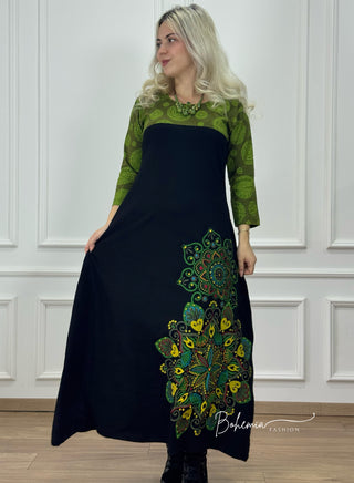 Hosszú ruha kontrasztos felsőrésszel