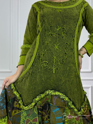 Hímzett patchwork ruha