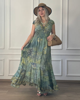 Wasp waist dress with ruffled bottom