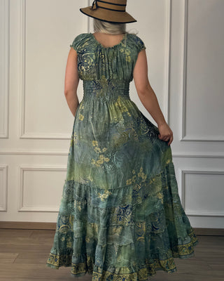 Wasp waist dress with ruffled bottom