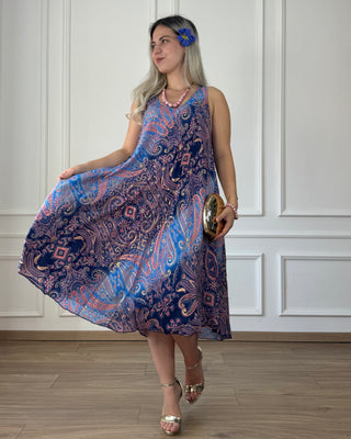 Széles pántos rövid ruha