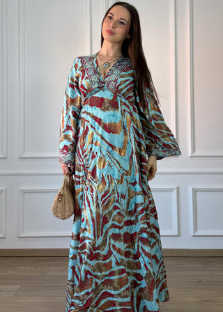 Rochie indiană cu mâneci lungi