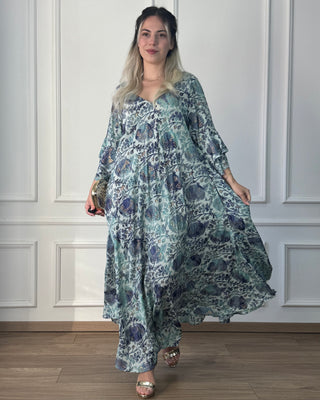 A-vonalú, fodros ujjú ruha