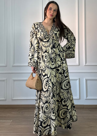Rochie indiană cu mâneci lungi