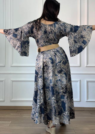 Rochie cu talie elastică, de purtat pe umeri