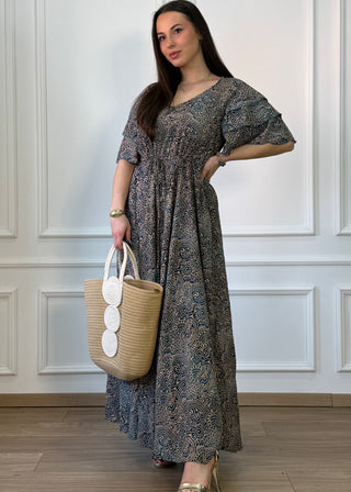 Rochie maxi cu mâneci stratificate
