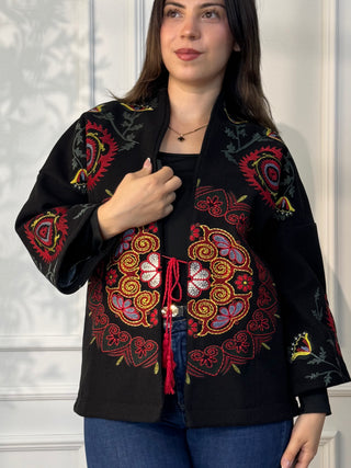 Hímzett kabátka