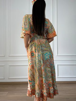 Átlapolt mellkasú midi ruha