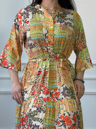 Hosszú ruha megkötővel