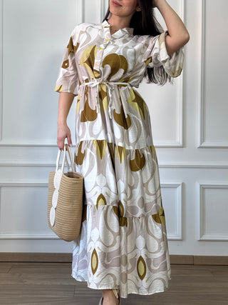 Hosszú ruha megkötővel