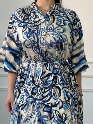 Hosszú ruha megkötővel