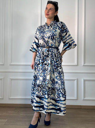 Hosszú ruha megkötővel