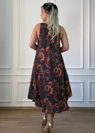 Széles pántos rövid ruha