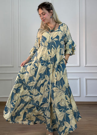 A-vonalú, fodros ujjú ruha