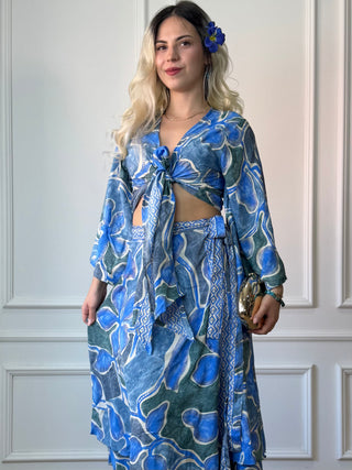 Bell-sleeved top
