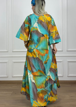 V-nyakú hosszú ruha