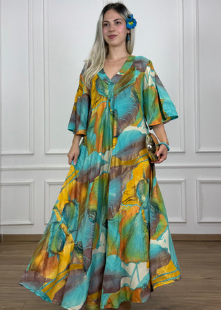 V-nyakú hosszú ruha