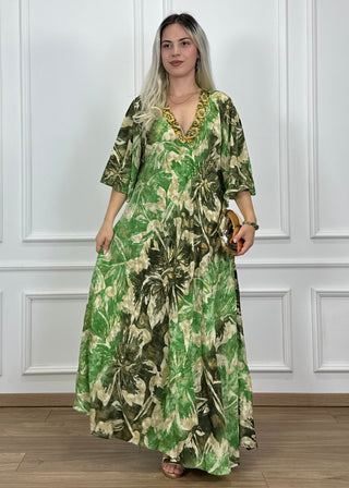 V-nyakú hosszú ruha