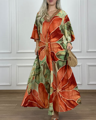 V-nyakú hosszú ruha