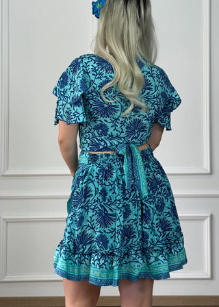 Átlapolt miniszoknya